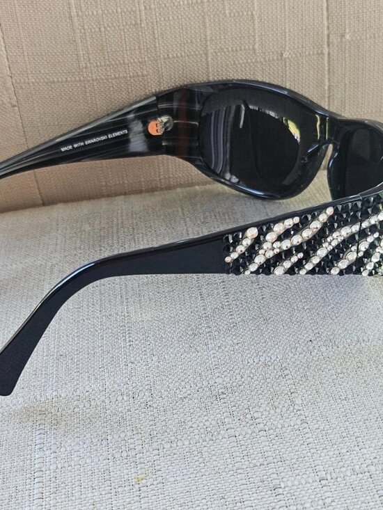Jimmy Crystal New York Women Sunglasses GL838 Made w/ Swarovski Element Shades main image 4
